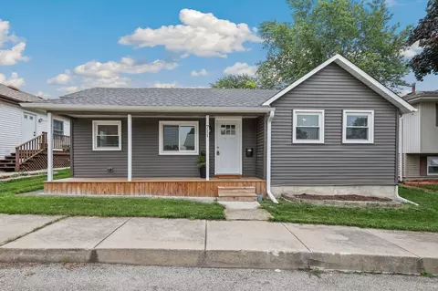 711 Ledochowski St, Lemont, IL 60439