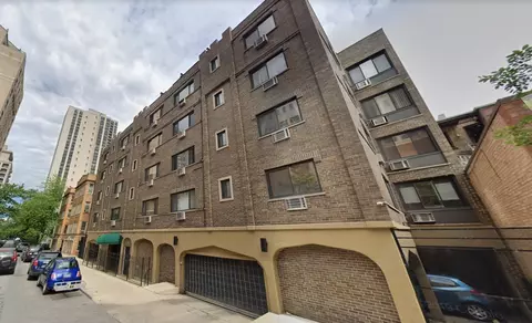 455 W Saint James Pl #405, Chicago, IL 60614
