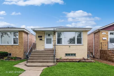 7708 Austin Ave, Burbank, IL 60459