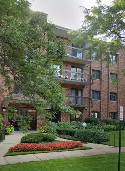 9221 Drake Ave #302, Evanston, IL 60203