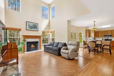 33879 N Summerfields Dr, Gurnee, IL 60031 photo 6