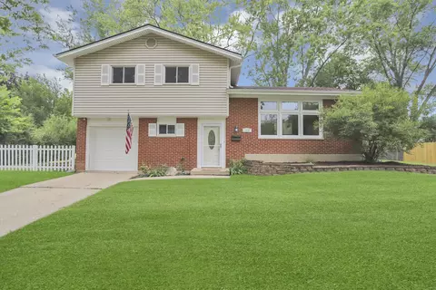 416 N Williams Dr, Palatine, IL 60074