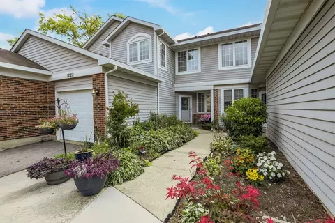 1222 S Parkside Dr, Palatine, IL 60067