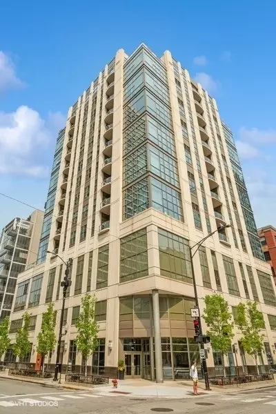150 W Superior St #501, Chicago, IL 60654
