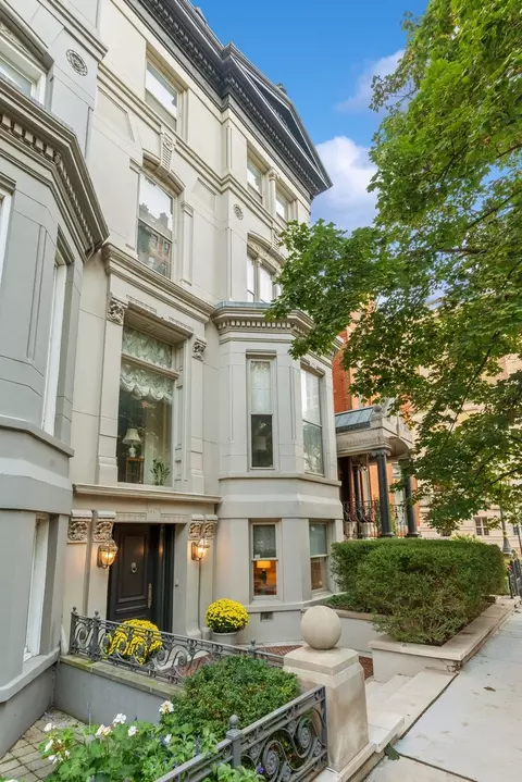 1405 N Dearborn St, Chicago, IL 60610