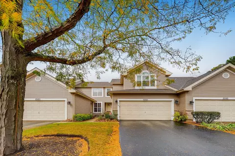 1043 Ridgefield Cir, Carol Stream, IL 60188