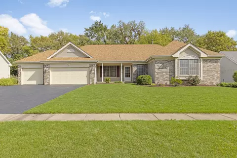 1742 Brookhaven Dr, Rockford, IL 61108