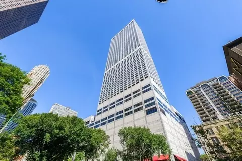 180 E Pearson St #5605, Chicago, IL 60611
