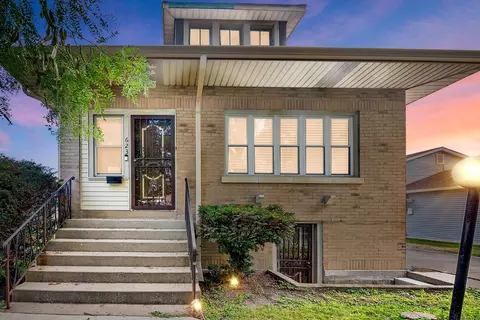 623 S 14th Ave, Maywood, IL 60153