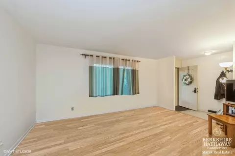 4609 Front Royal Dr, Mchenry, IL 60050 photo 4