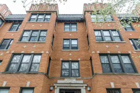 4818 N Hoyne Ave #2, Chicago, IL 60625