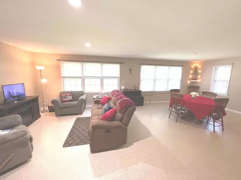 606 Normal Rd, Dekalb, IL 60115 photo 23