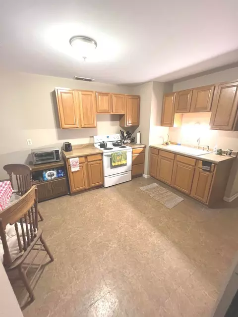 606 Normal Rd, Dekalb, IL 60115 photo 7