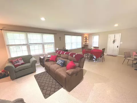 606 Normal Rd, Dekalb, IL 60115 photo 6