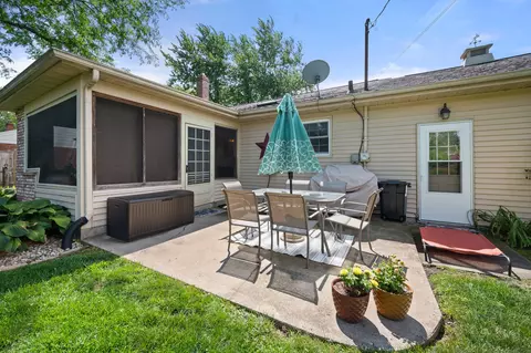 113 E Sunset Pl, Dekalb, IL 60115 photo 6