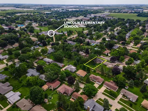 113 E Sunset Pl, Dekalb, IL 60115 photo 12