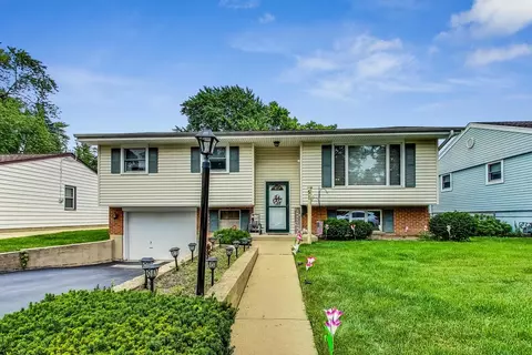 51 Willow Trl, Wheeling, IL 60090