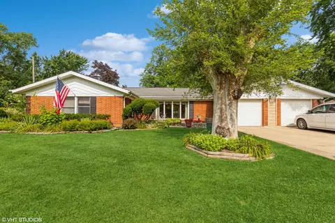 20624 Travers Ave, Chicago Heights, IL 60411