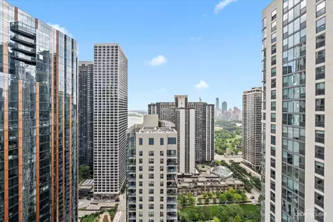 420 E Waterside Dr #3002, Chicago, IL 60601 photo 20