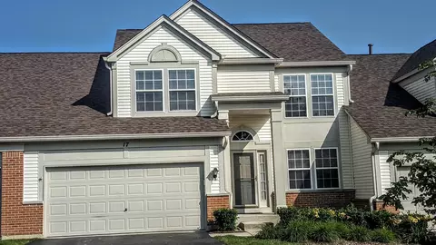 17 Waterfront Ct, Algonquin, IL 60102