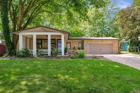 1009 S Westlawn Ave, Champaign, IL 61821