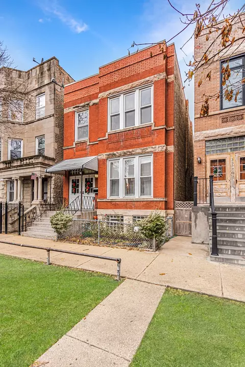 2536 W Walton St, Chicago, IL 60622