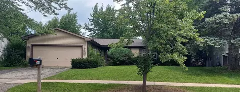 308 Pierce Ct, Bolingbrook, IL 60440
