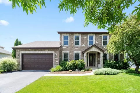 5327 Coneflower Dr, Naperville, IL 60564
