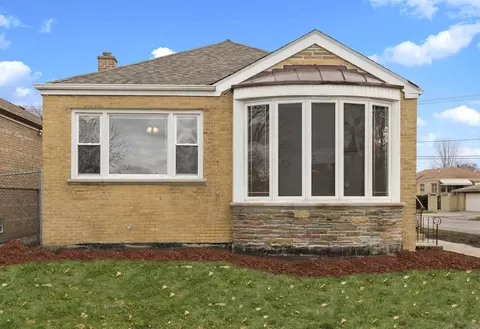 8757 S Clyde Ave, Chicago, IL 60617