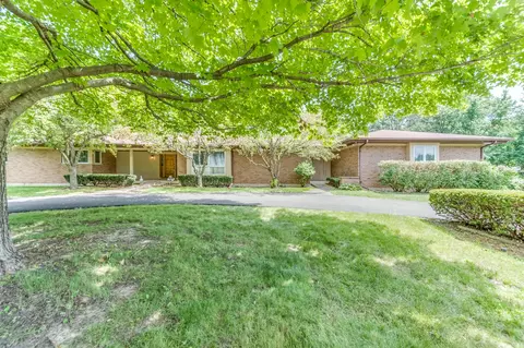 2 N201 Lafox Rd, La Fox, IL 60147