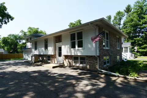 428 Spring St, Batavia, IL 60510