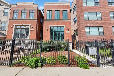 506 S Oakley Blvd #1, Chicago, IL 60612