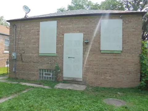12902 S Lowe Ave, Chicago, IL 60628 photo 2
