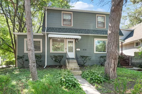 1938 Dodge Ave, Evanston, IL 60201