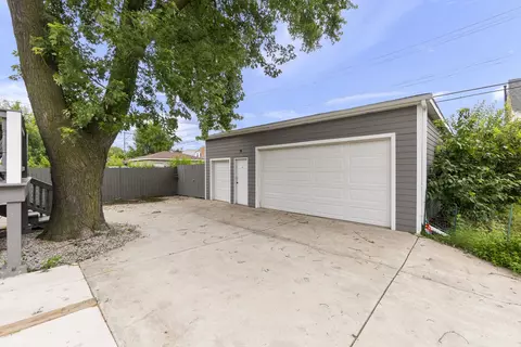 8951 S Parnell Ave, Chicago, IL 60620 photo 39