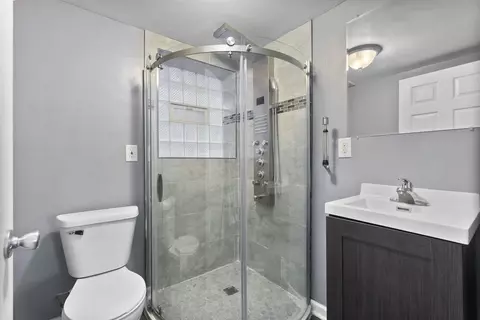 8951 S Parnell Ave, Chicago, IL 60620 photo 35