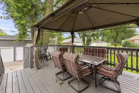 8951 S Parnell Ave, Chicago, IL 60620 photo 5