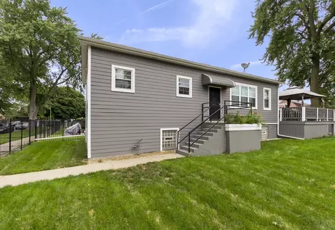 8951 S Parnell Ave, Chicago, IL 60620 photo 4