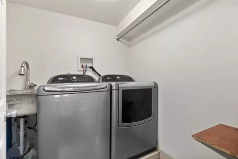 8951 S Parnell Ave, Chicago, IL 60620 photo 36