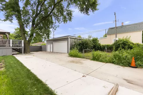 8951 S Parnell Ave, Chicago, IL 60620 photo 9