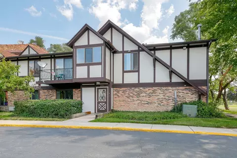 250 George St #A, Bensenville, IL 60106