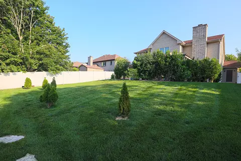 860 Kent Cir, Bartlett, IL 60103 photo 31