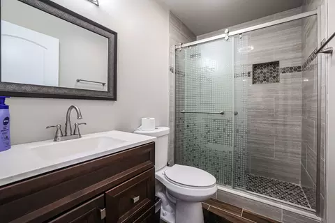 860 Kent Cir, Bartlett, IL 60103 photo 17