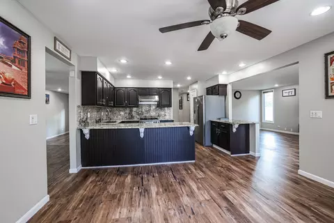 860 Kent Cir, Bartlett, IL 60103 photo 7