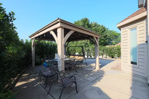 860 Kent Cir, Bartlett, IL 60103 photo 29