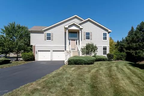 1922 Sundrop Ct, Bartlett, IL 60103