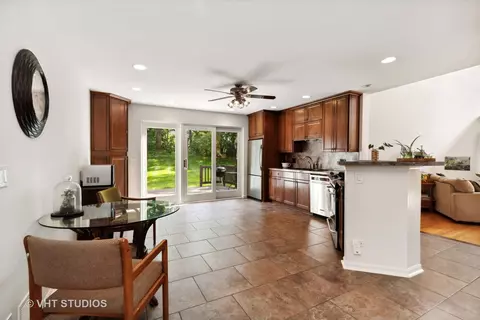 1015 Ravine Ave, Mchenry, IL 60050 photo 3