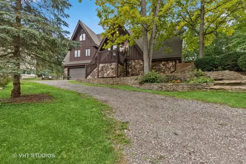 1015 Ravine Ave, Mchenry, IL 60050