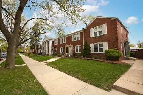 10923 S Artesian Ave, Chicago, IL 60655 photo 3