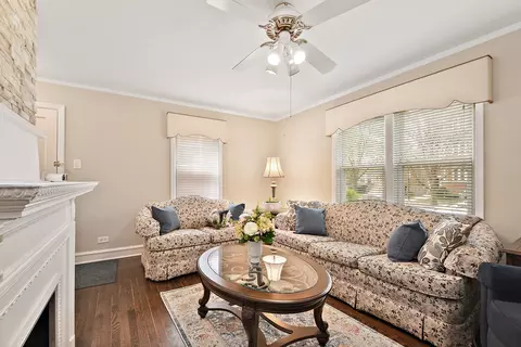 10923 S Artesian Ave, Chicago, IL 60655 photo 7